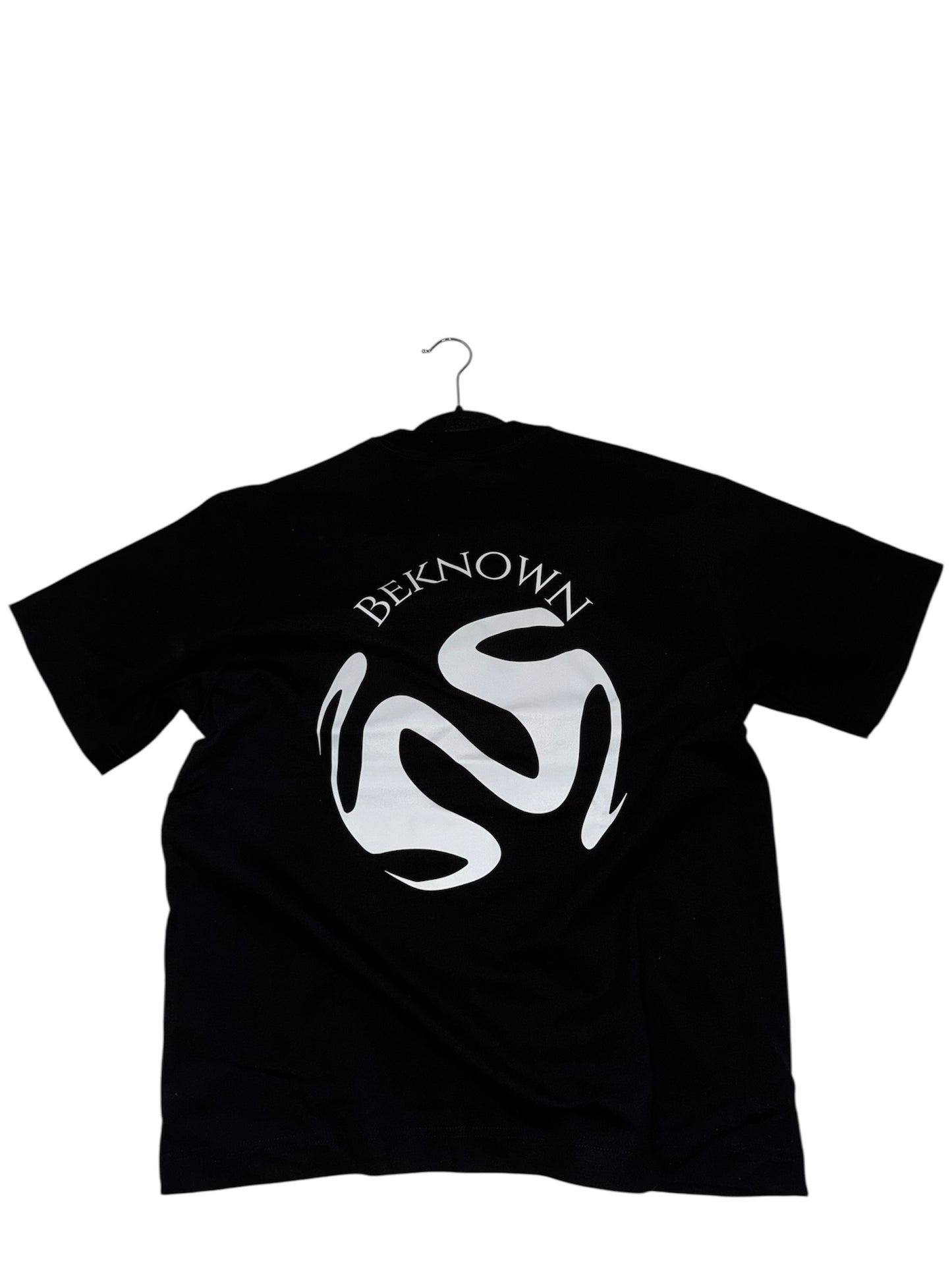 beknwon T-shirt