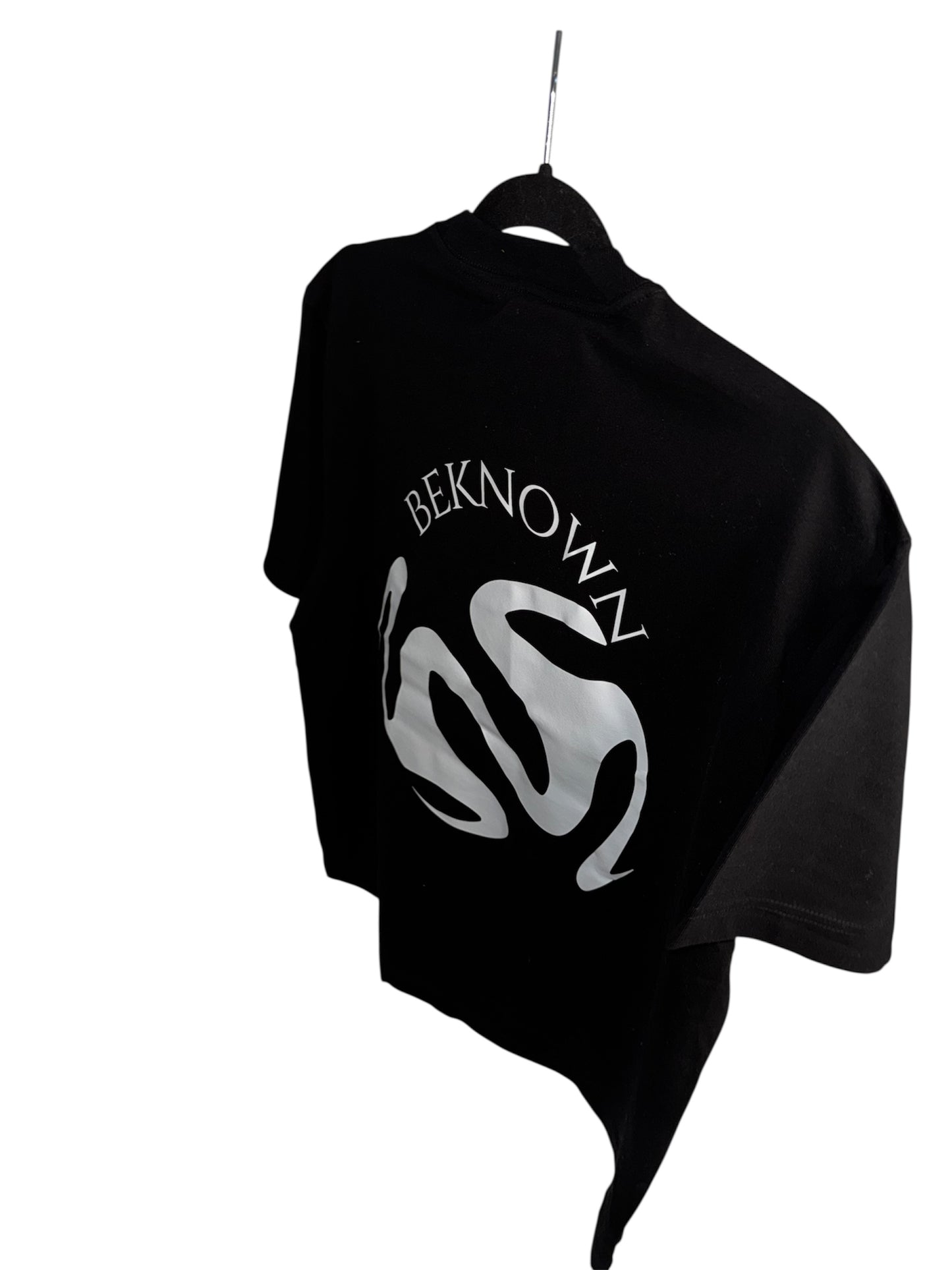 beknwon T-shirt